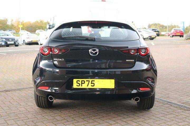 Mazda 3 Centre-line 2.5 E-skyactiv G 140 Mhev - 2025 SP75DHD Black #6