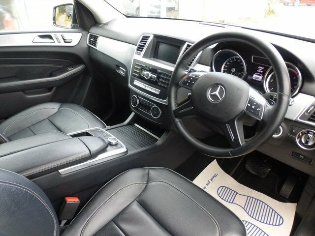 Mercedes-Benz M Class 3.0 Ml350 V6 Bluetec EA63VKH Black #4