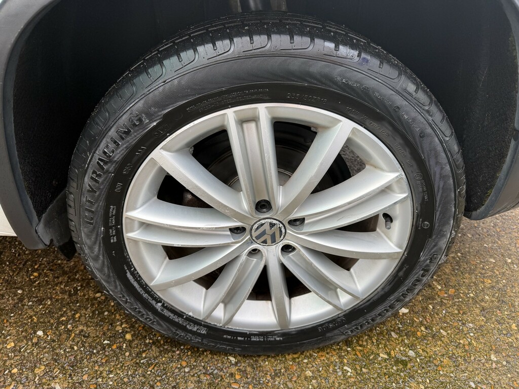 Volkswagen Tiguan 2.0 Tdi Bluemotion Tech Match White #5