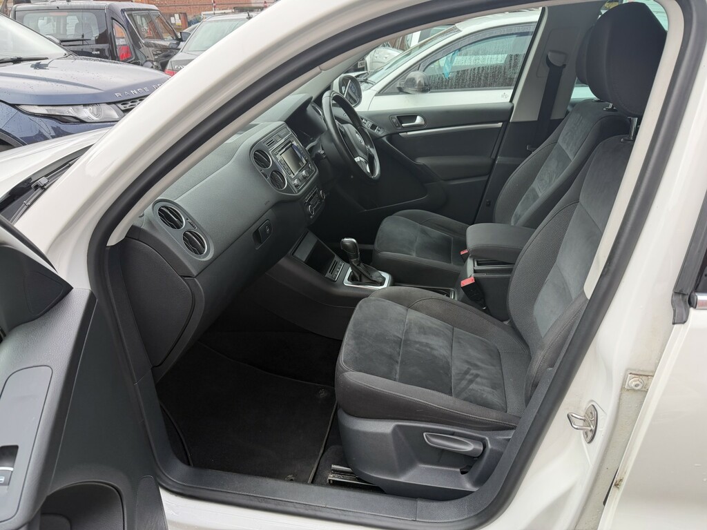 Volkswagen Tiguan 2.0 Tdi Bluemotion Tech Match White #3