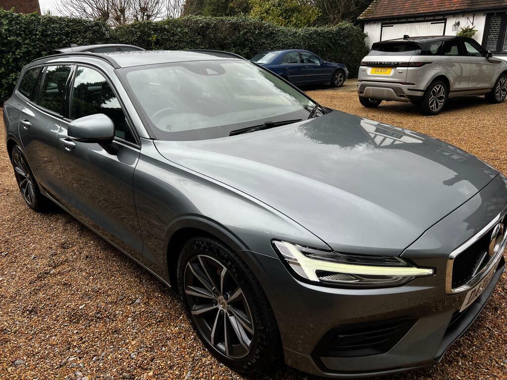 Volvo V60 2.0 B3 Mhev Momentum Euro 6 S S Grey