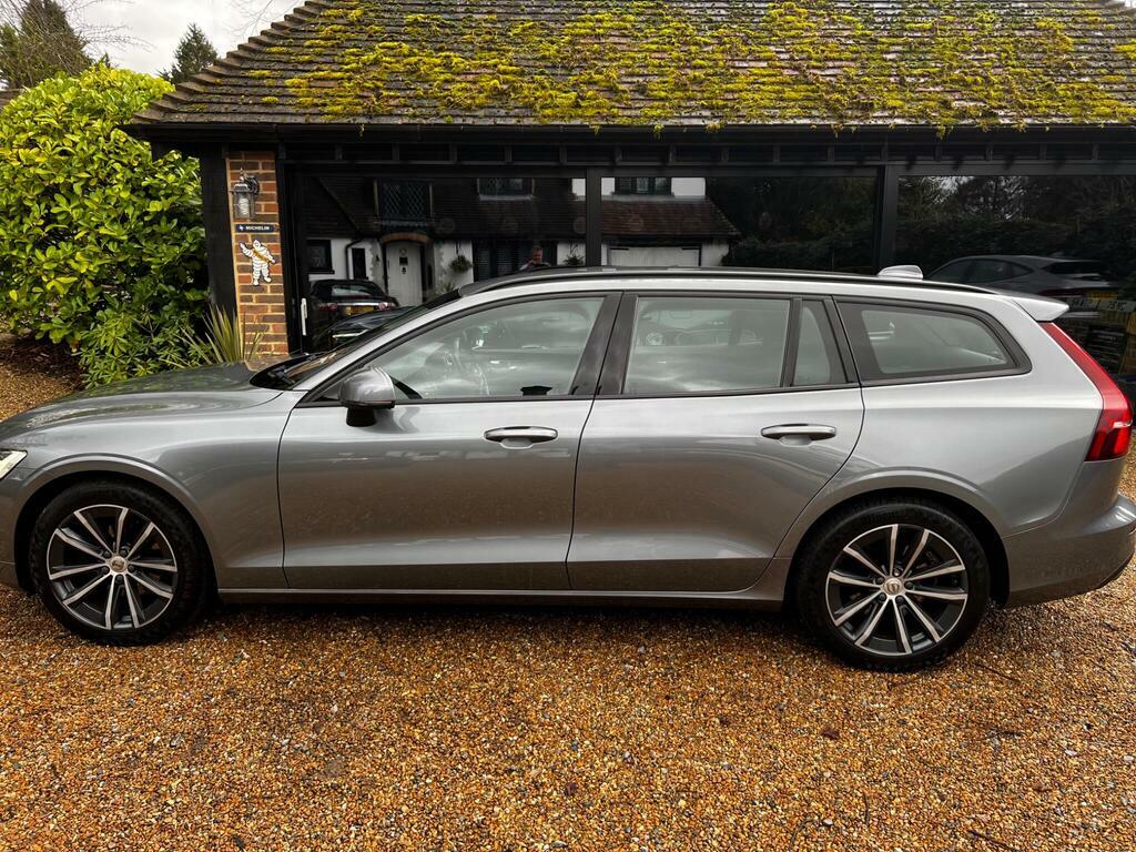 Volvo V60 2.0 B3 Mhev Momentum Euro 6 S S Grey #6