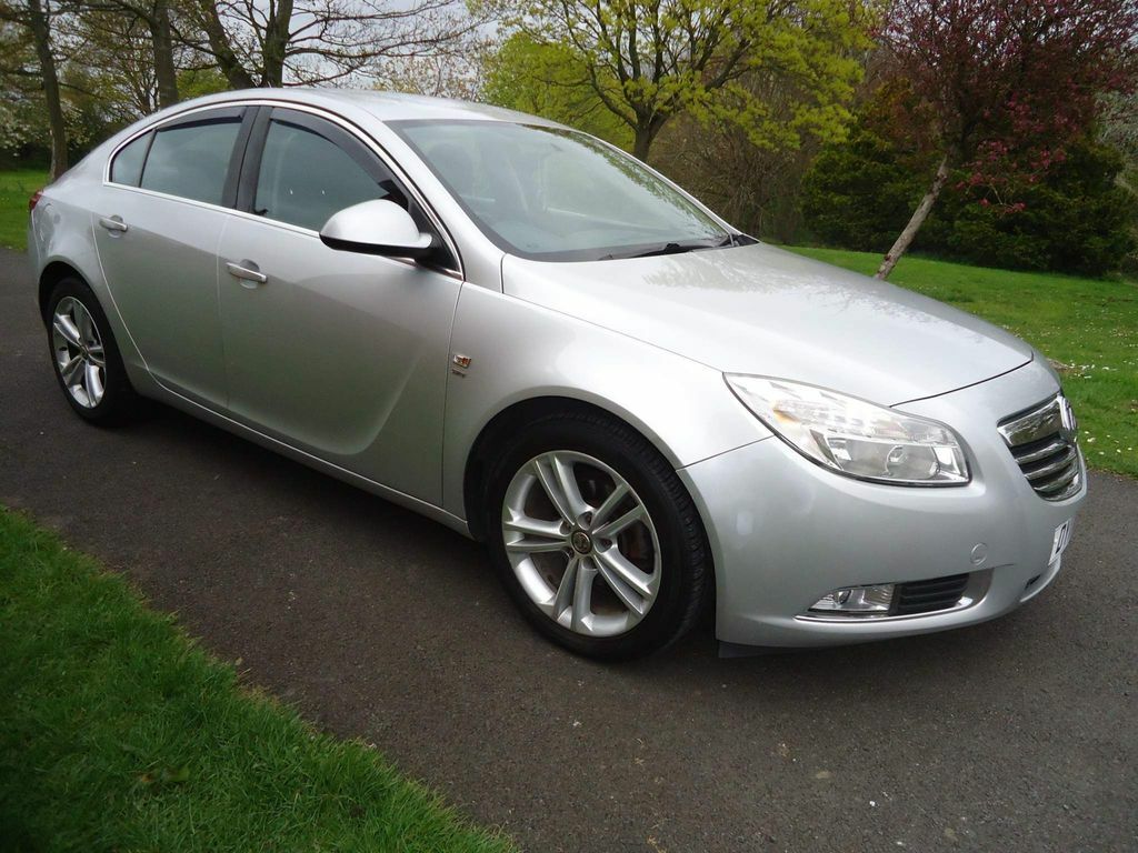 Vauxhall Insignia 1.8 16V Sri Silver #3