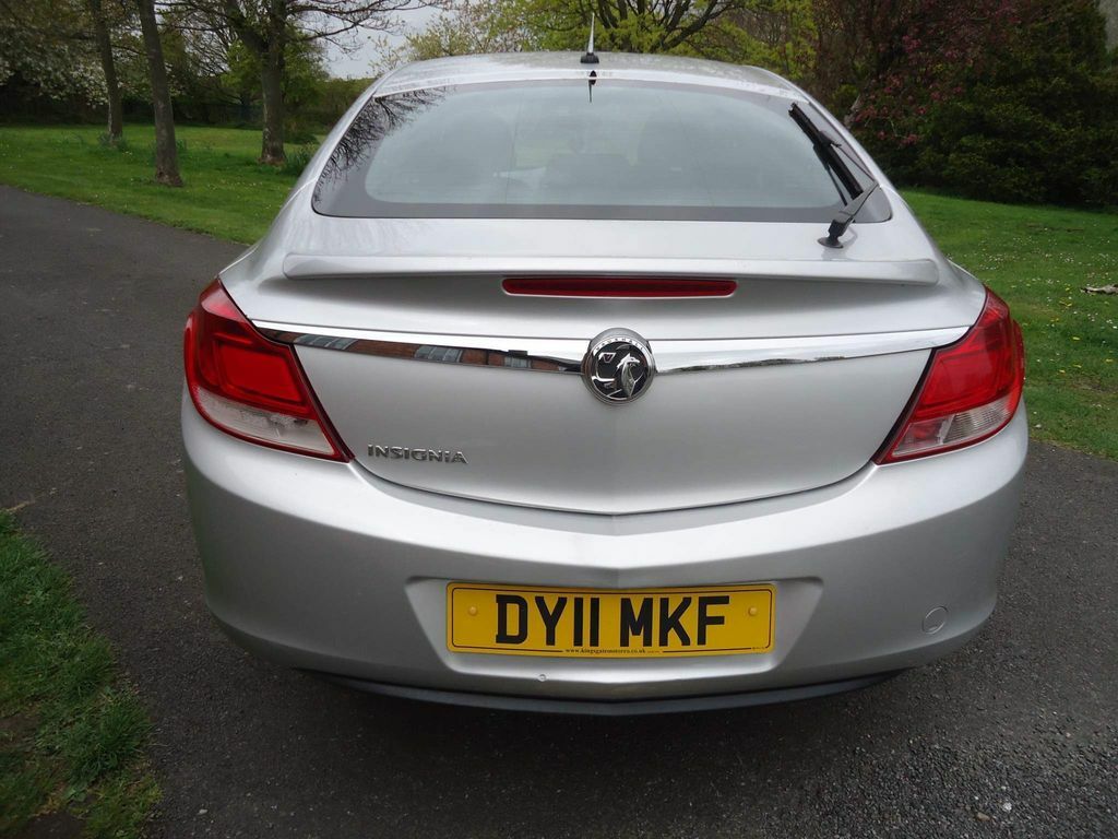 Vauxhall Insignia 1.8 16V Sri Silver #6
