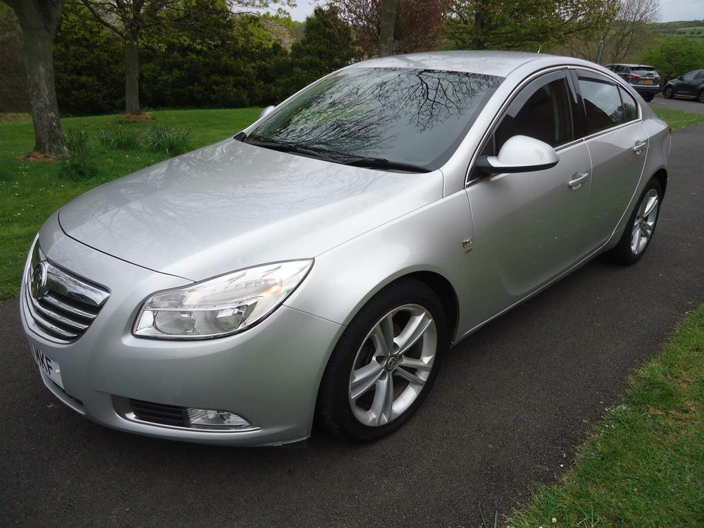 Vauxhall Insignia 1.8 16V Sri Silver