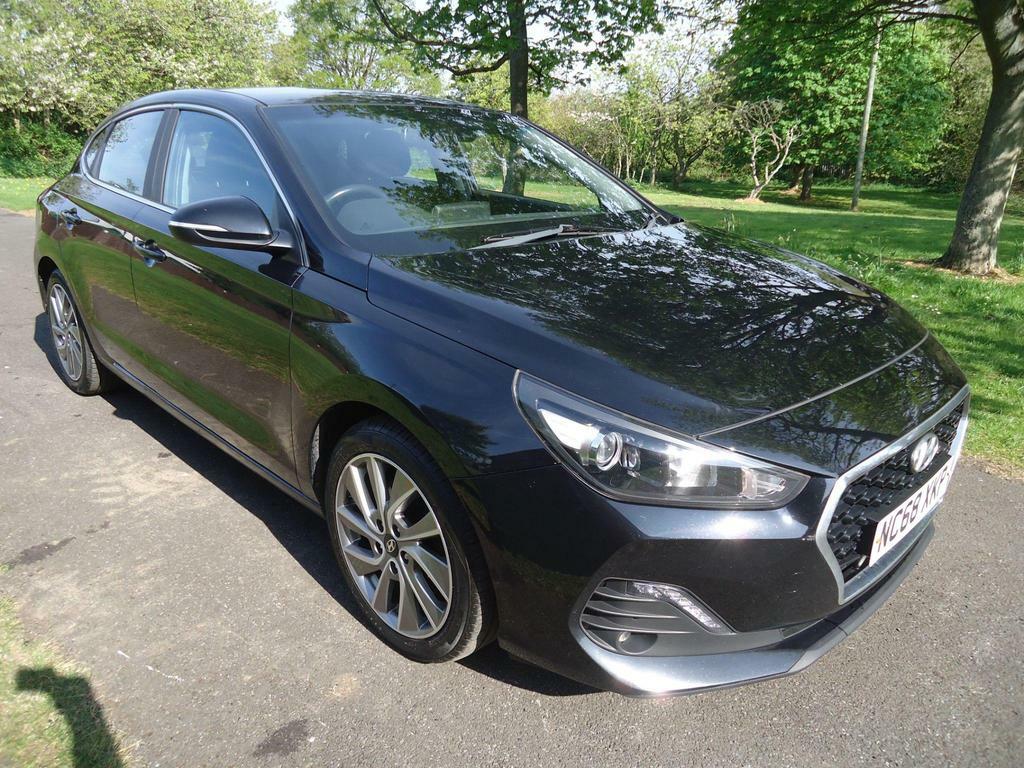 Hyundai I30 1.4 T-gdi Se Nav Fastback Euro 6 S S NC68XKP Black #3
