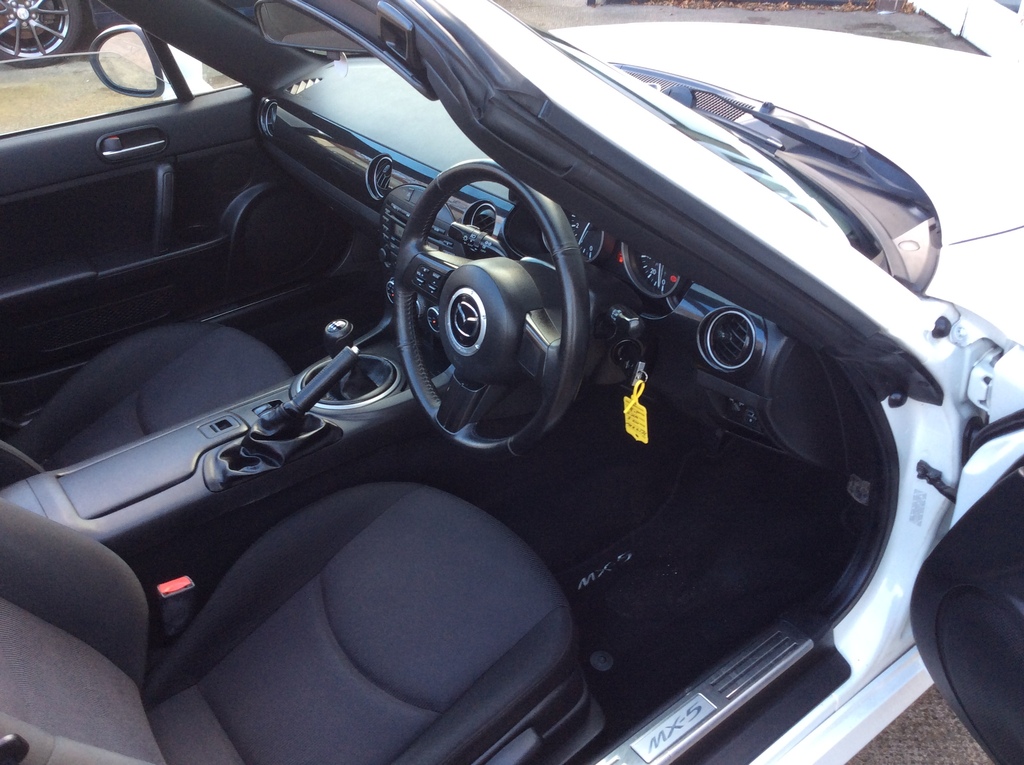 Mazda MX-5 1.8 Se Coupe Red #3