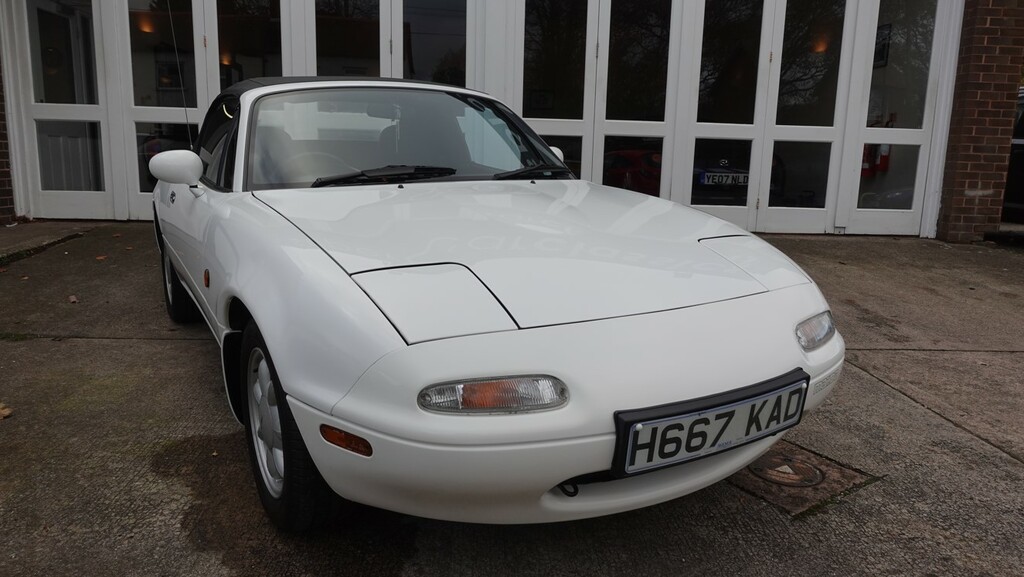 Mazda MX-5 1.6 Eunos Silver #1