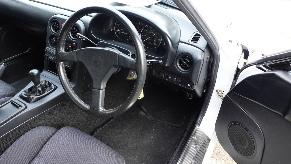 Mazda MX-5 1.6 Eunos Silver #16