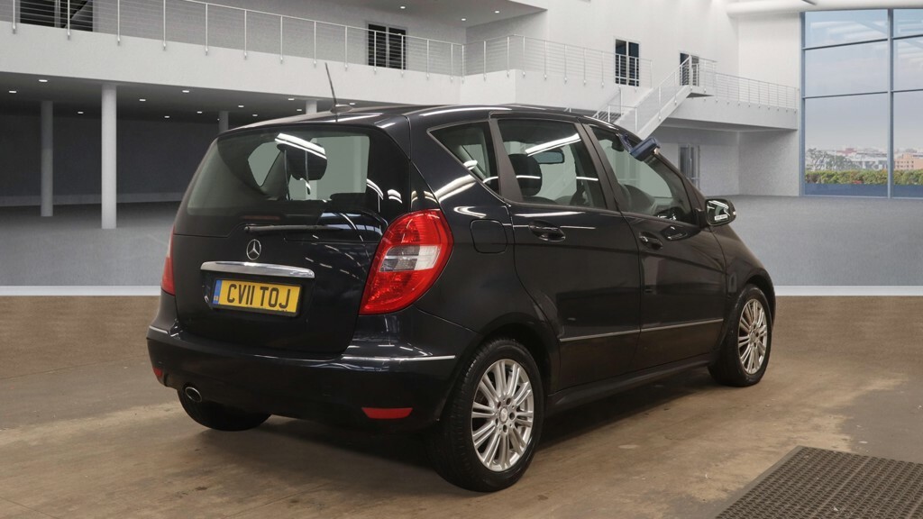 Mercedes-Benz A Class 2.0 A160 Cdi Elegance Cvt Black #4