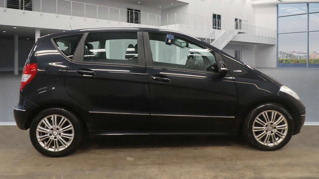 Mercedes-Benz A Class 2.0 A160 Cdi Elegance Cvt Black #5