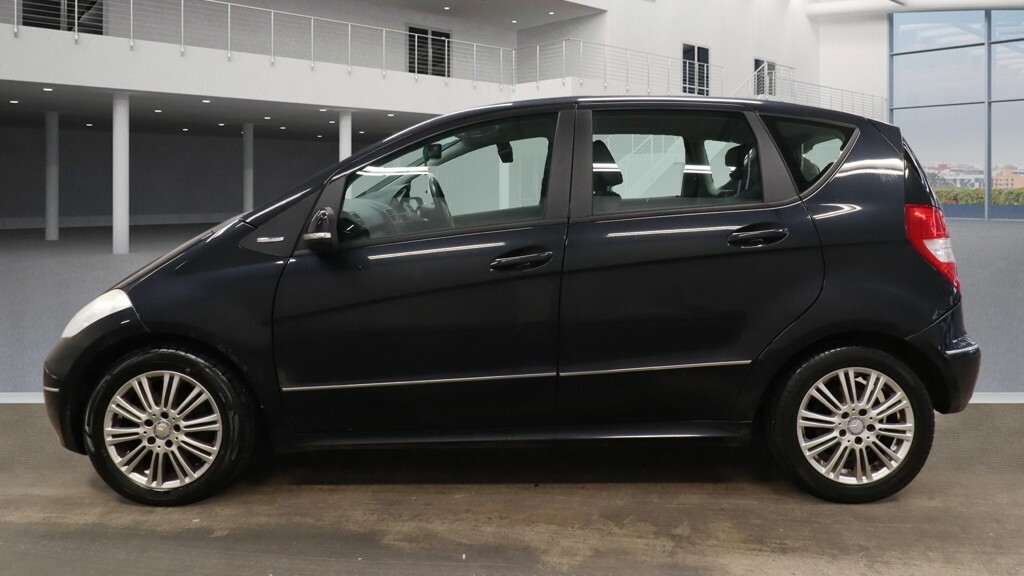 Mercedes-Benz A Class 2.0 A160 Cdi Elegance Cvt Black #6