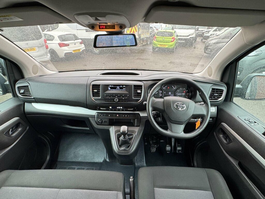 Toyota PROACE 1.5D Shuttle Medium Mpv Mwb Euro 6 Ss 9 Se Grey #2