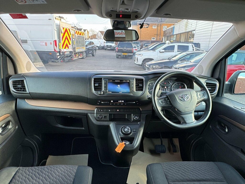 Toyota PROACE 2.0D Family Medium Mpv Mwb Euro 6 Grey #2