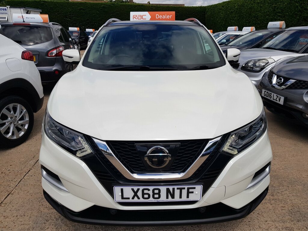 Nissan Qashqai 1.2 N-connecta Panoramic Roof Sat-nav Parking LX68NTF White #6