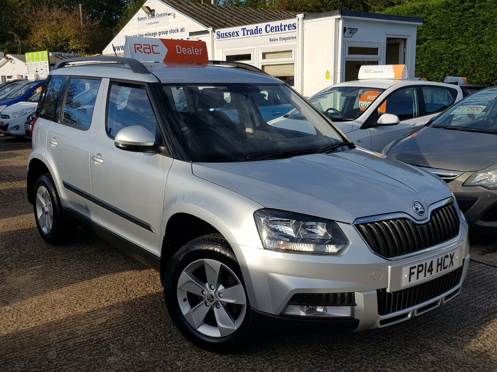 Skoda Yeti 1.2 Tsi S Outdoor - 1 Owner - 35,000 Mil Silver #2
