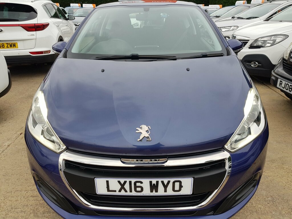 Peugeot 208 1.2 Active - 1 Owner Just 14,000 Miles LX16WYO Blue #5
