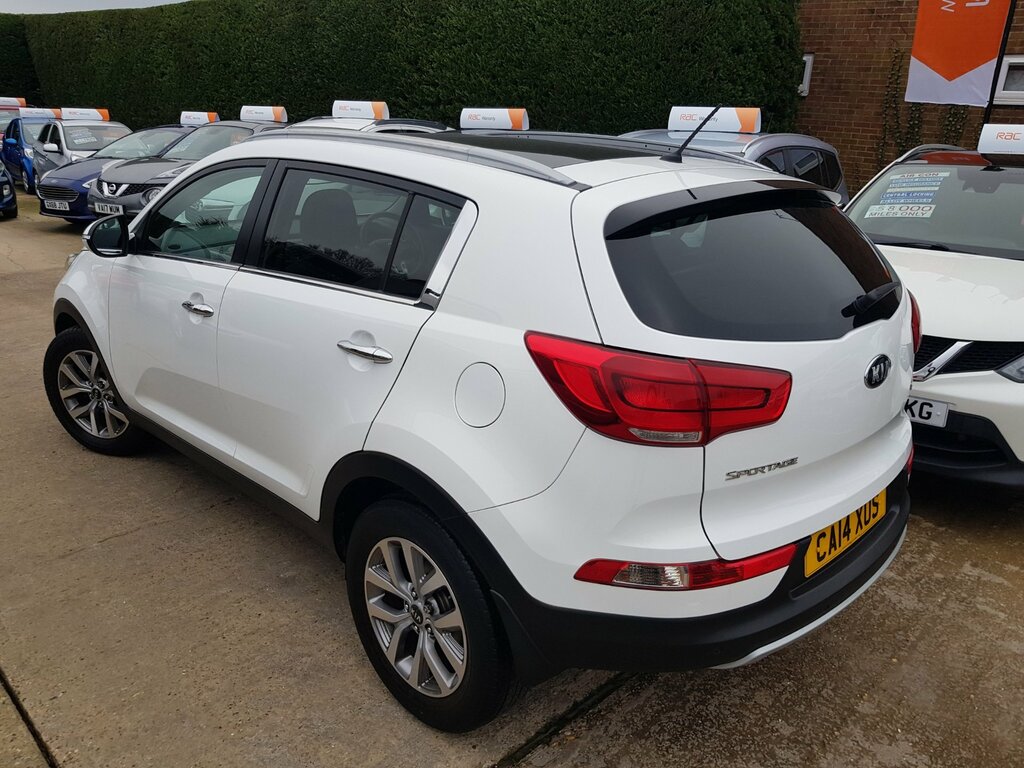 Kia Sportage 1.7 Crdi 2 Eco Dynamics - Panoramic Roof White #6