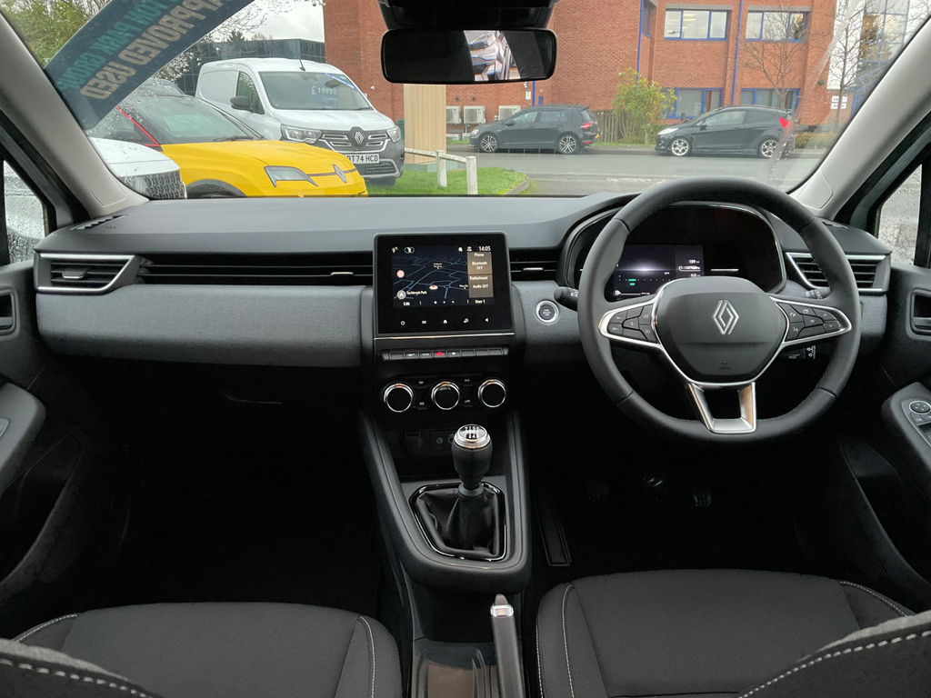 Renault Clio 1.0 Tce Evolution Hatchback BN75NKK #2
