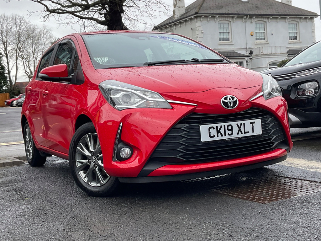 Toyota Yaris 1.0 Vvt I Icon Hatchback Red