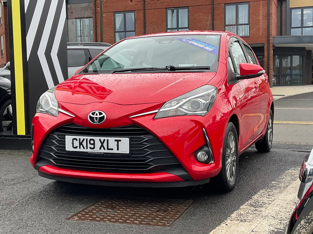 Toyota Yaris 1.0 Vvt I Icon Hatchback Red #5