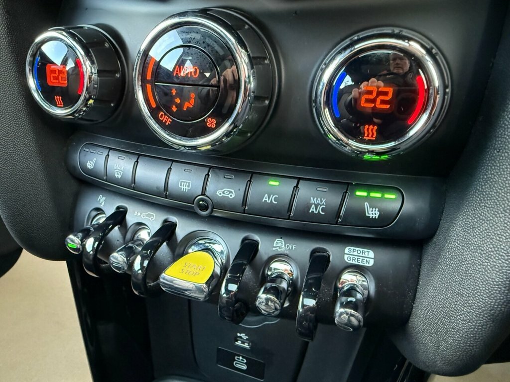 Mini Electric Hatchback FL73KNJ Black #5