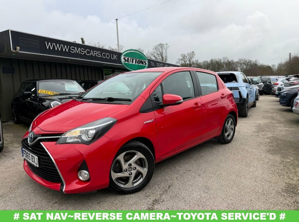 Toyota Yaris 1L Icon Red