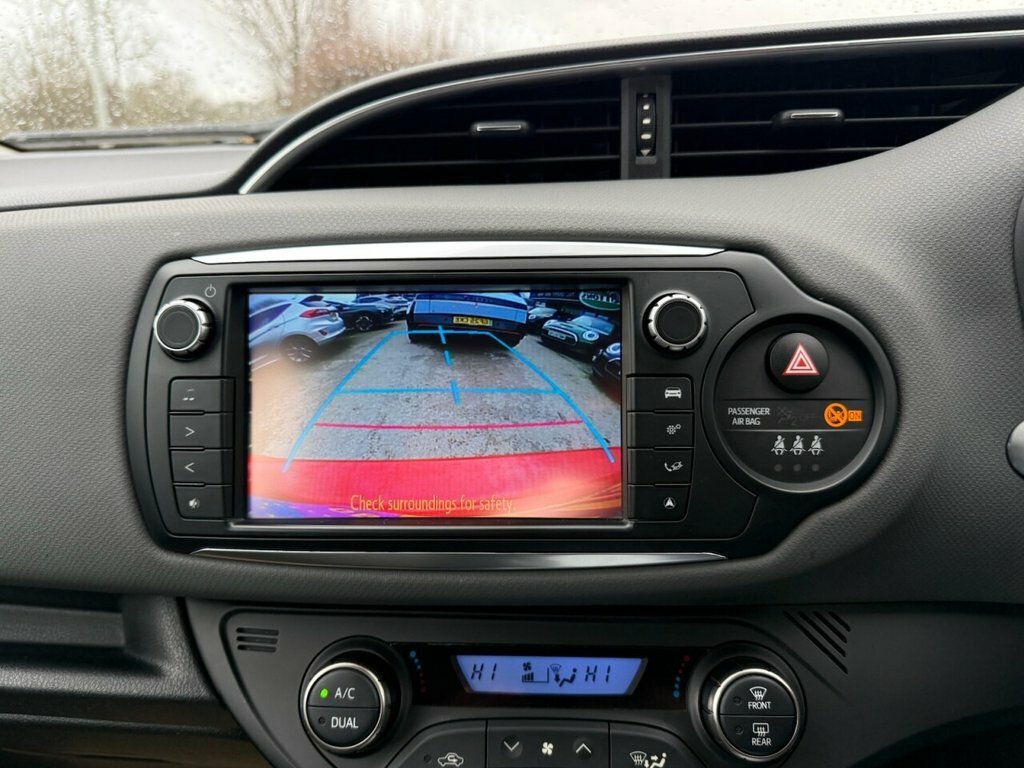 Toyota Yaris 1L Icon FD65BXJ Red #3