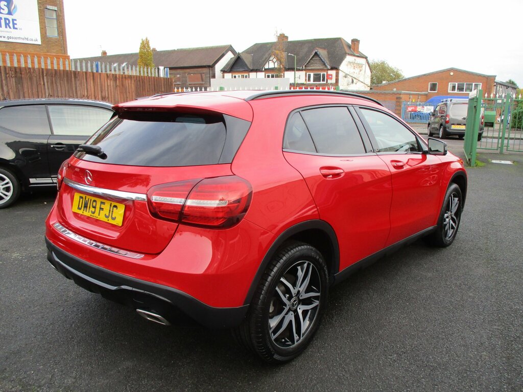 Mercedes-Benz GLA Class 1.6 Gla180 Gpf Urban Edition Suv 7G-dct DW19FJC Red #5