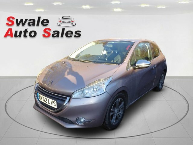 Peugeot 208 1.6 E-hdi Allure Hatchback Pink #3
