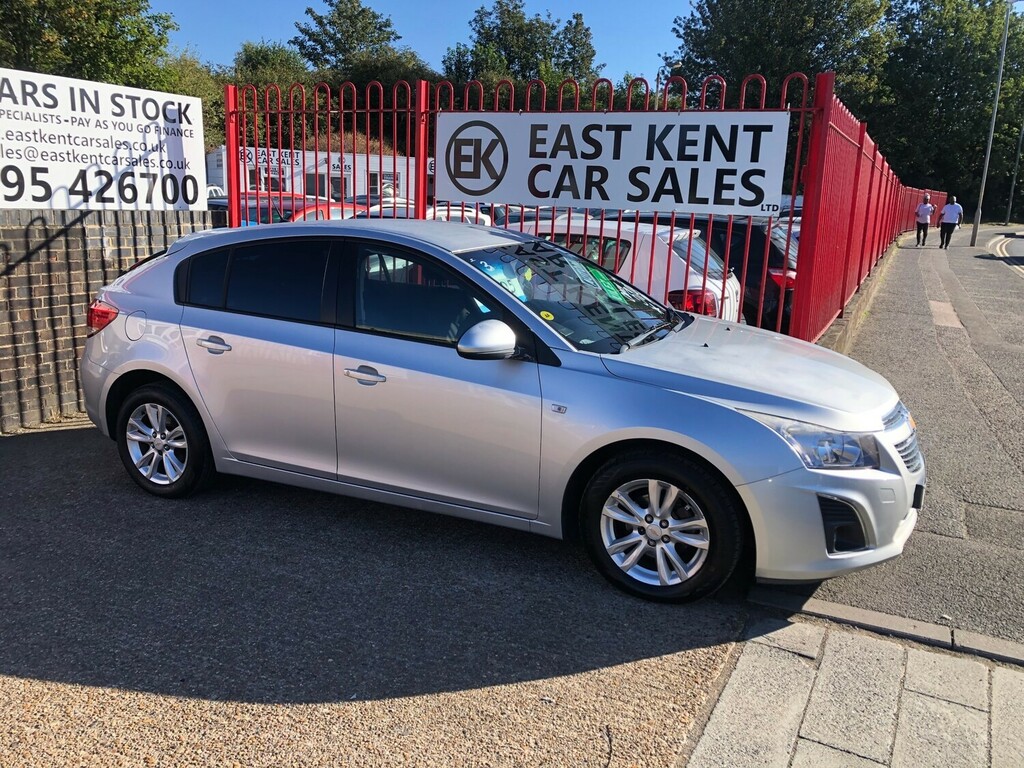 Chevrolet Cruze 1.6 Lt Silver #4