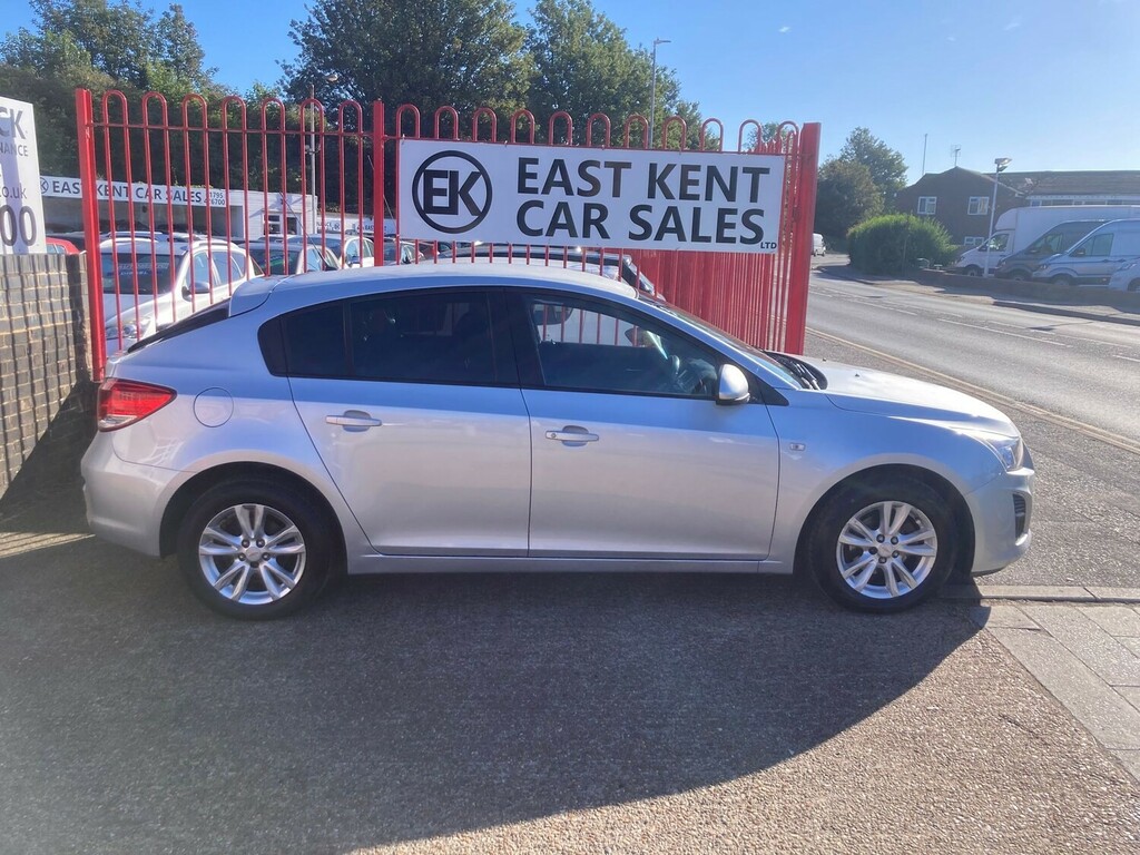 Chevrolet Cruze 1.6 Lt Silver #5
