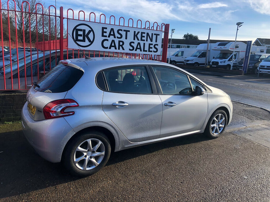 Peugeot 208 1.2 Vti Active FL63UYX Silver #5