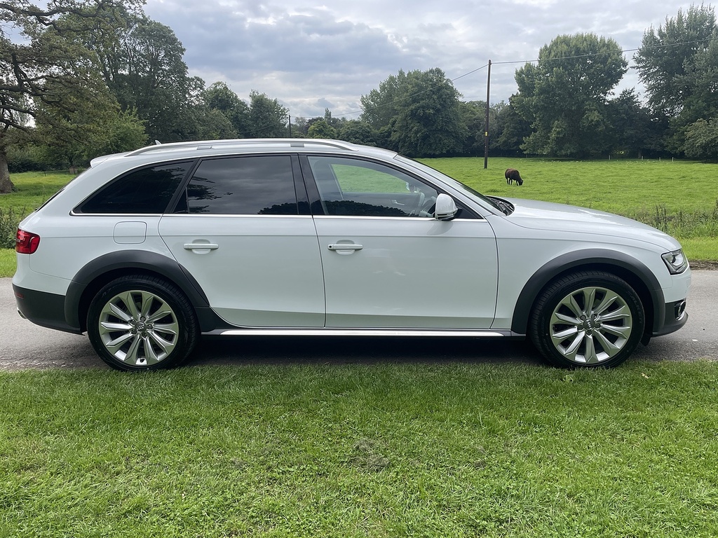 Audi A4 Allroad Tfsi U555824 Ulez WS14BCF White #4
