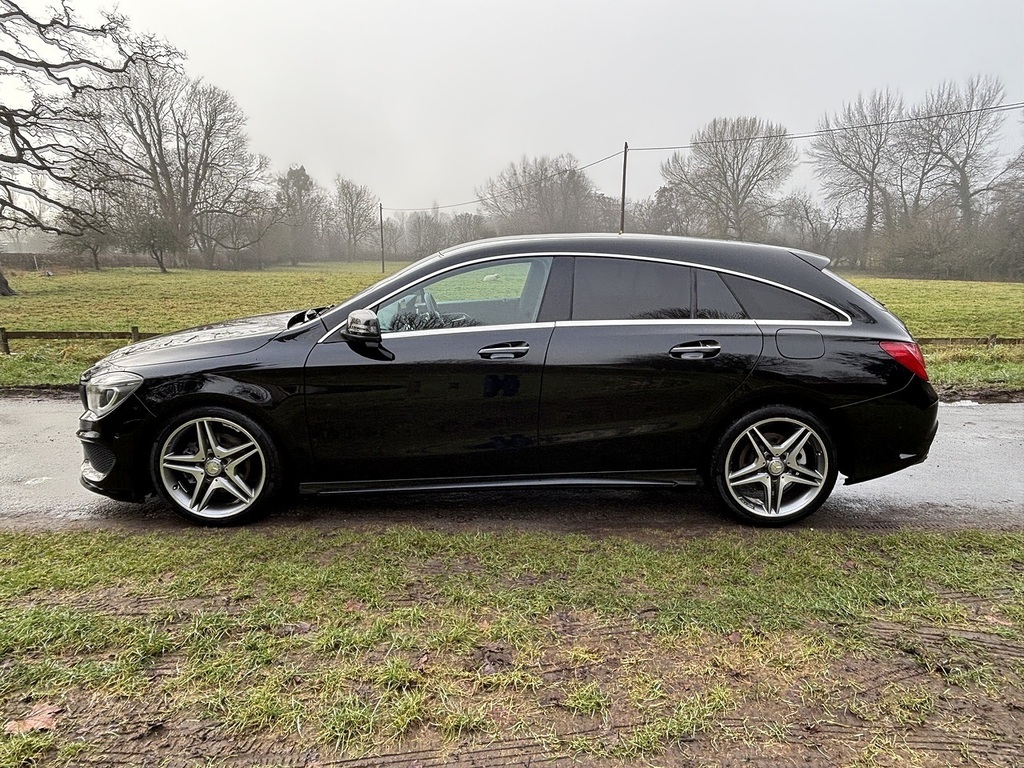 Mercedes-Benz CLA Class Cla 180 Amg Line U556390 Black #4
