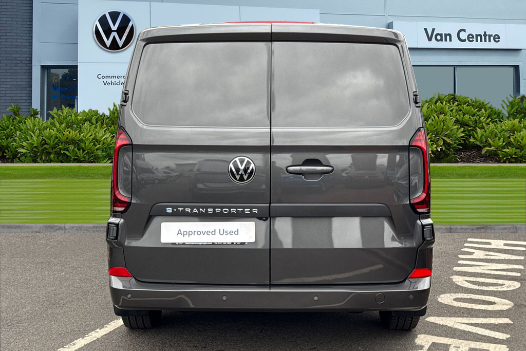 Volkswagen E-Transporter 100Kw 136Ps 65Kwh Commerce Pro Van BG25FHB Grey #4