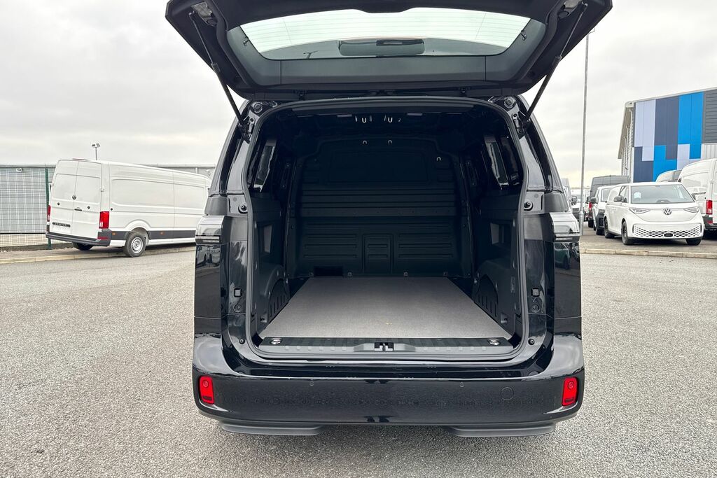 Volkswagen ID.Buzz Cargo Commerce Swb 286 Ps 77 Kwh - Delivery Mileag DE26XTX Black #6