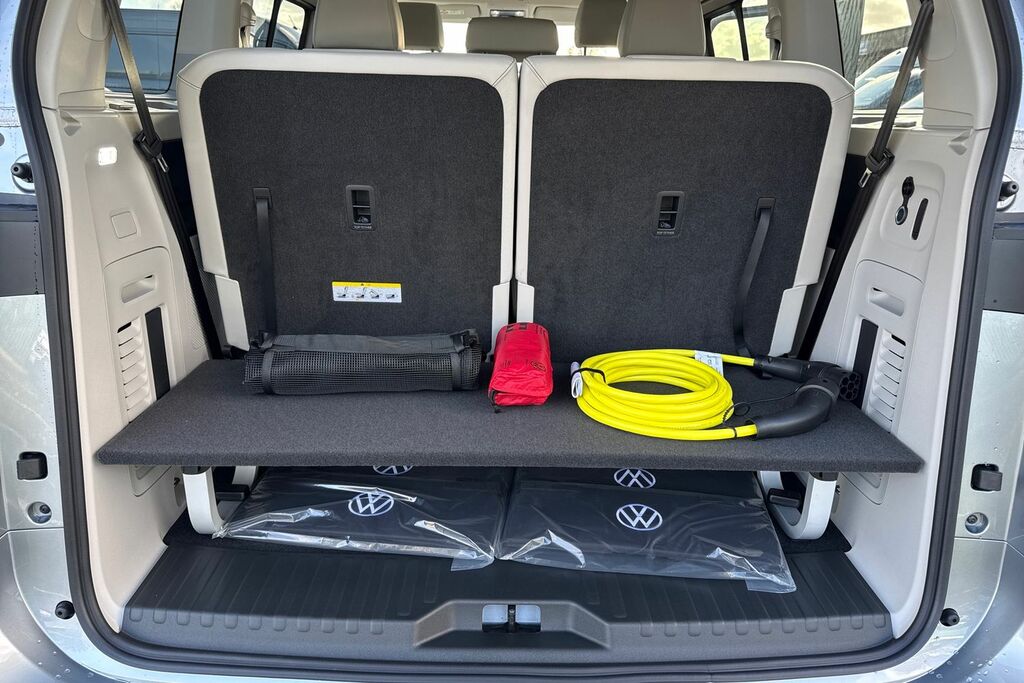 Volkswagen ID.Buzz Pro 86Kwh Style Mpv Lwb, 7Seat Silver #6