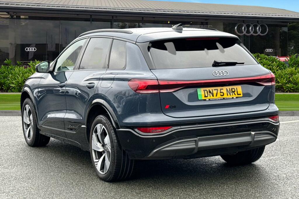 Audi Q6 E-Tron Q6 Suv S Line E-tron Quattro 285,00 Kw DN75NRL Blue #2