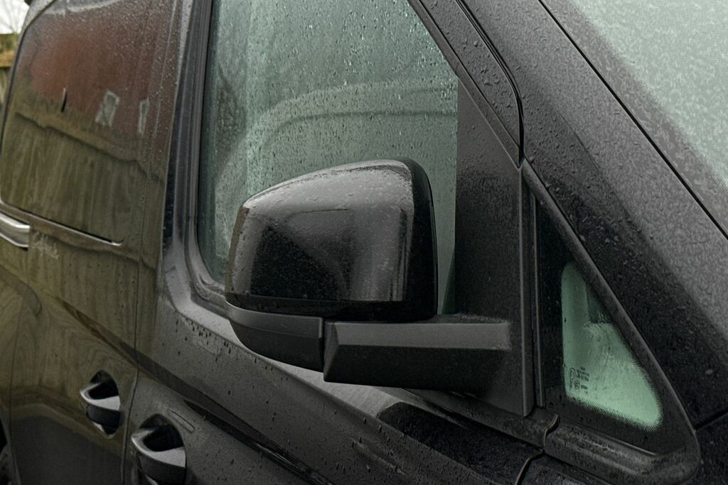 Volkswagen Caddy California Maxi Diesel  #24