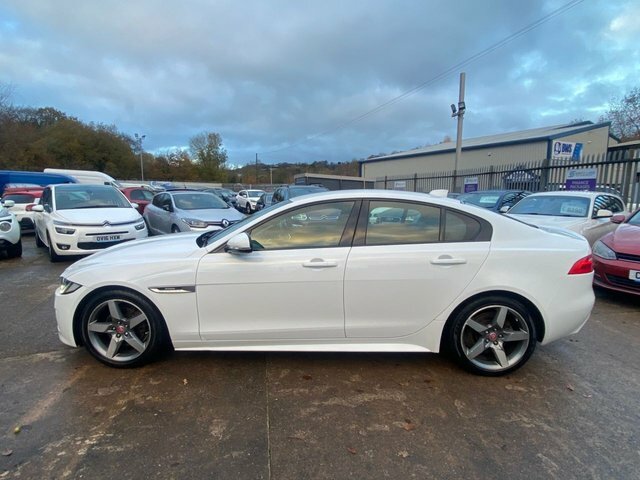 Jaguar XE Saloon LS67HMU White #5
