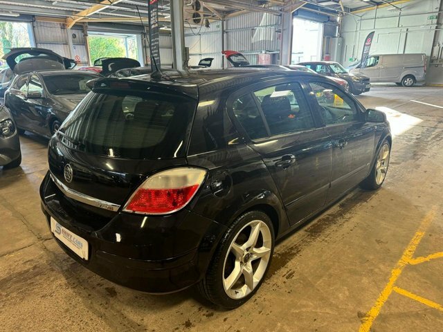 Vauxhall Astra Hatchback EF55VWV Black #5