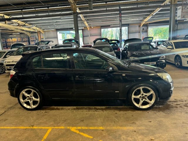 Vauxhall Astra Hatchback EF55VWV Black #6
