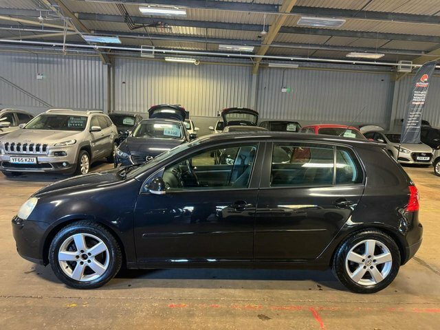 Volkswagen Golf Estate Black #4
