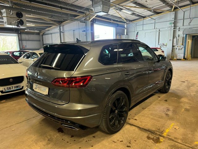 Volkswagen Touareg Suv WU23LWT Grey #6