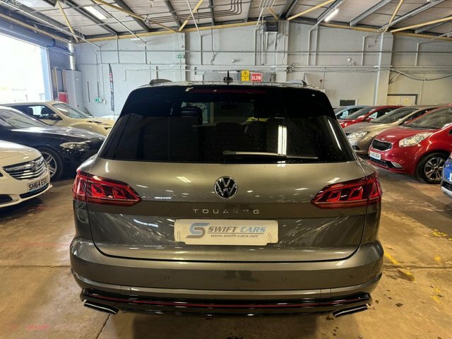 Volkswagen Touareg Suv WU23LWT Grey #5