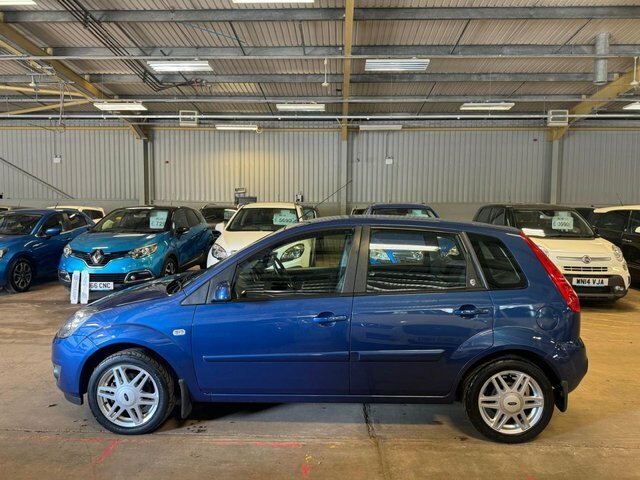 Ford Fiesta Hatchback FJ08YVD Blue #3