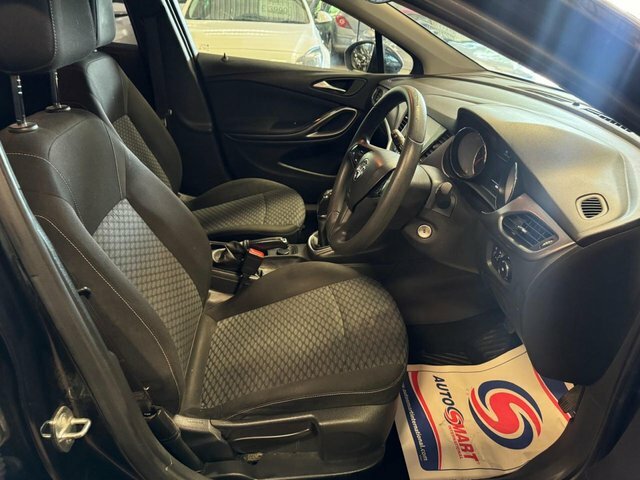 Vauxhall Astra Design Cdti MD65XUM Black #5