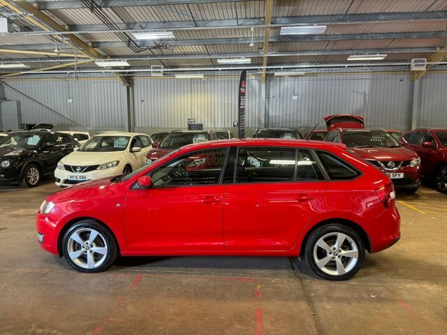 Skoda Rapid Spaceback Hatchback Red #2
