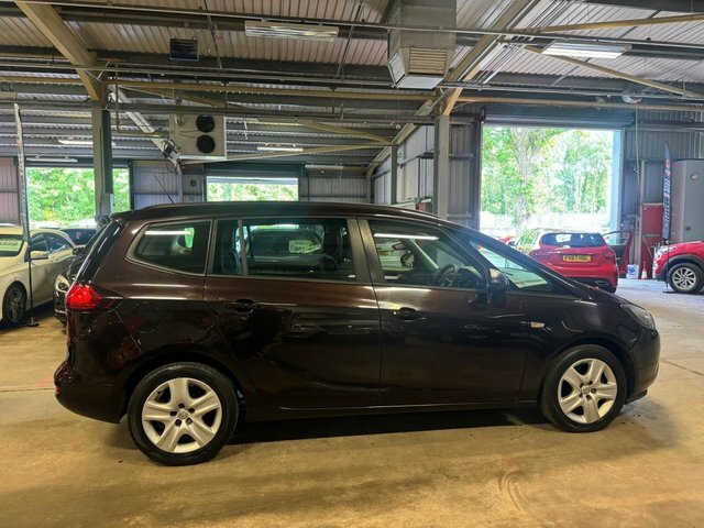 Vauxhall Zafira Tourer Mpv EO64KFJ Brown #4